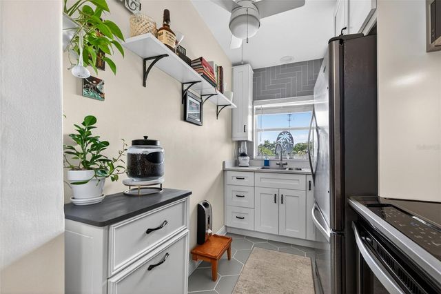 4000 3RD STREET N 304, St Petersburg, FL 33703
