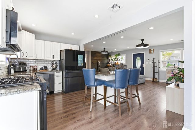 93 Marion Street, Carteret, NJ 07008