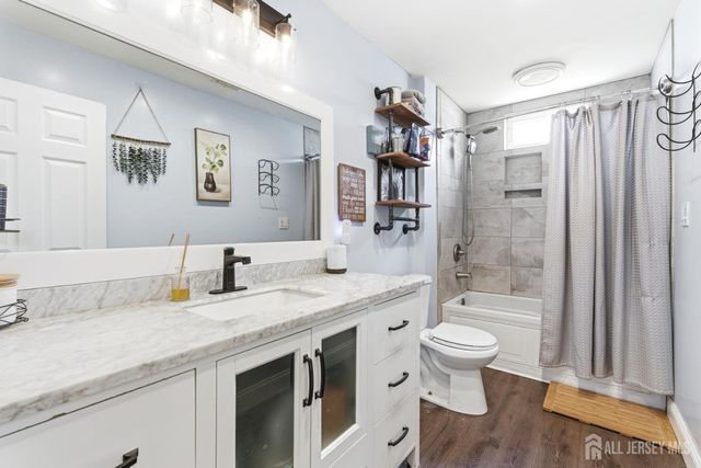 93 Marion Street, Carteret, NJ 07008