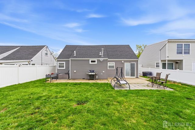 93 Marion Street, Carteret, NJ 07008