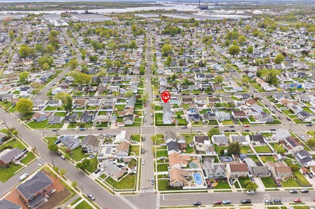 93 Marion Street, Carteret, NJ 07008