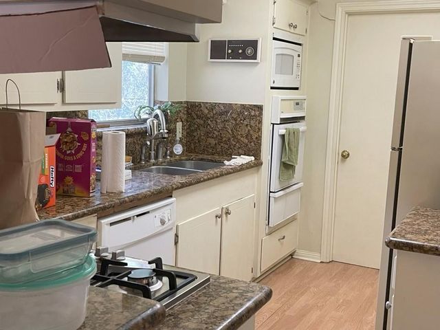 1615 Hill Top Lane, Houston, TX 77339