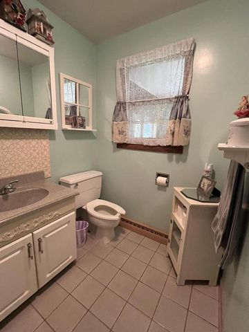 9823 256th AVENUE, Salem, WI 53168