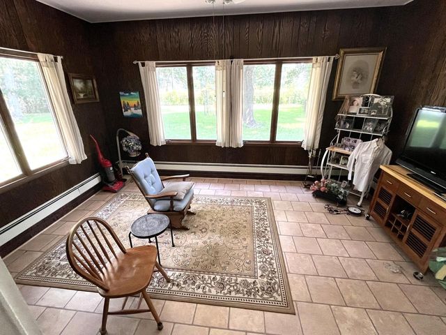 9823 256th AVENUE, Salem, WI 53168