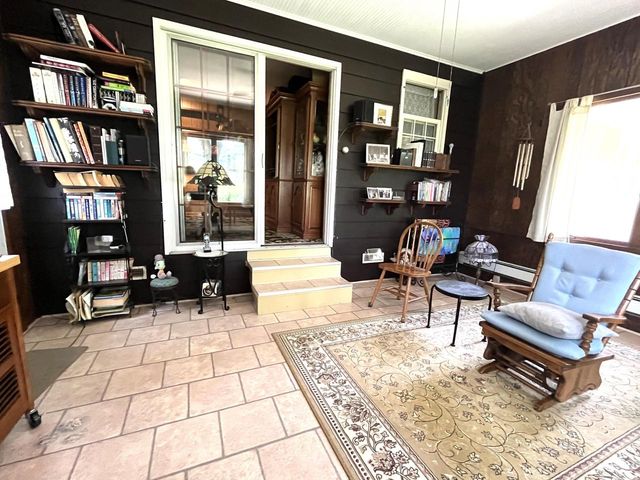 9823 256th AVENUE, Salem, WI 53168