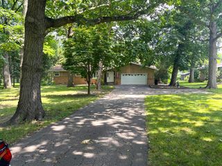 9823 256th AVENUE, Salem, WI 53168