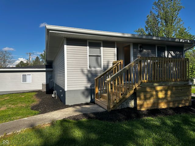310 E Sycamore Street, Westport, IN 47283