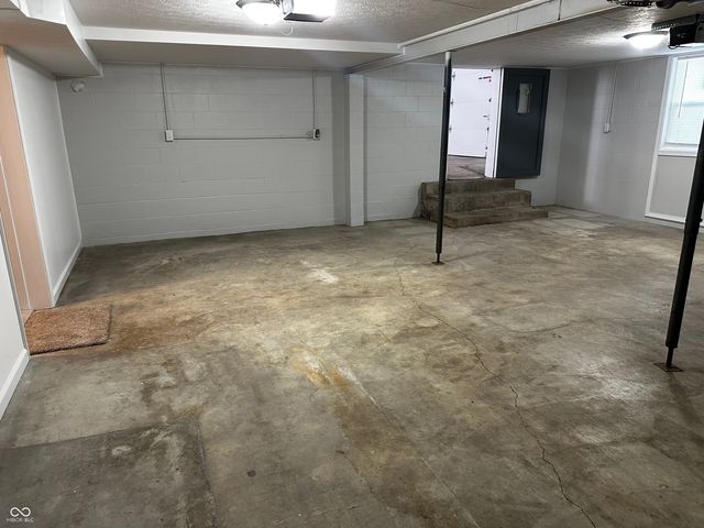 310 E Sycamore Street, Westport, IN 47283