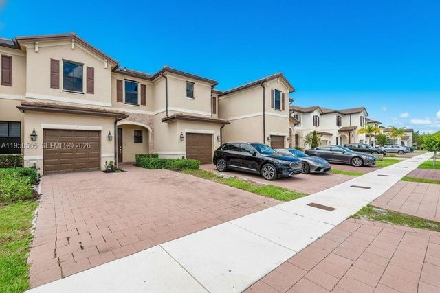 3326 W 112th St 3326, Hialeah, FL 33018