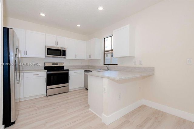 3326 W 112th St 3326, Hialeah, FL 33018