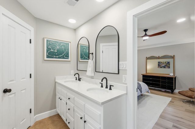5706 Trail Lake Drive, Arlington, TX 76016