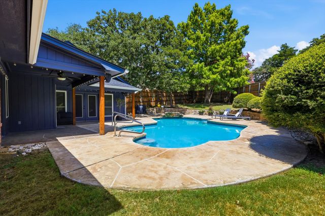 5706 Trail Lake Drive, Arlington, TX 76016