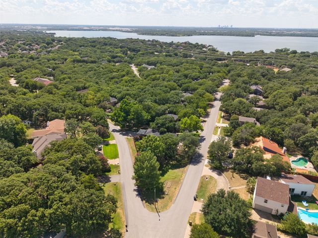 5706 Trail Lake Drive, Arlington, TX 76016