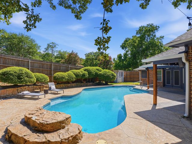 5706 Trail Lake Drive, Arlington, TX 76016