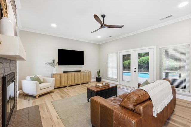 5706 Trail Lake Drive, Arlington, TX 76016