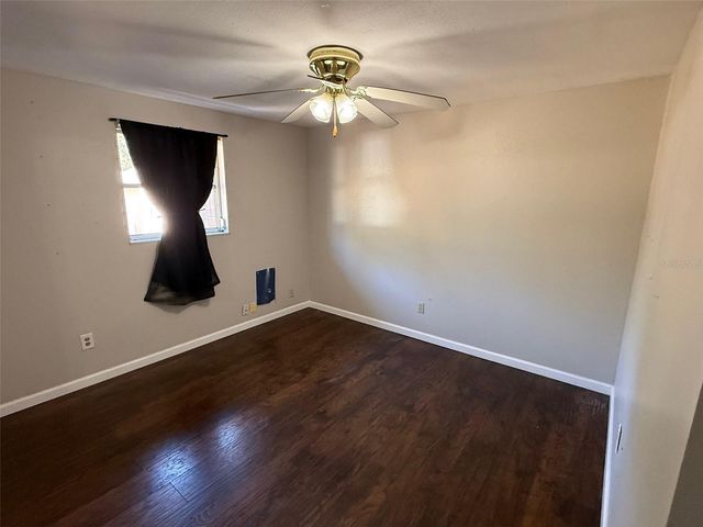 4404 ARECA PALM DRIVE, Zephyrhills, FL 33541