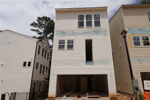 650 Memphis Drive, Scottdale, GA 30079