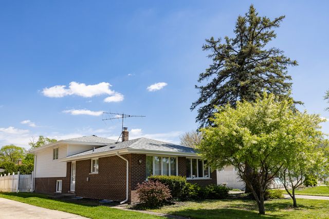 18727 Sherman Street, Lansing, IL 60438