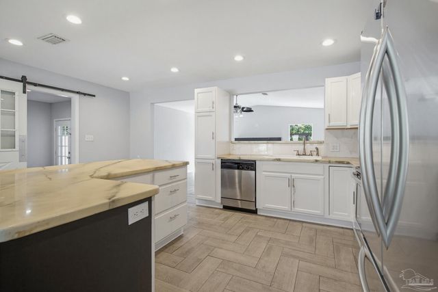 1225 Fretz St, Pensacola, FL 32534