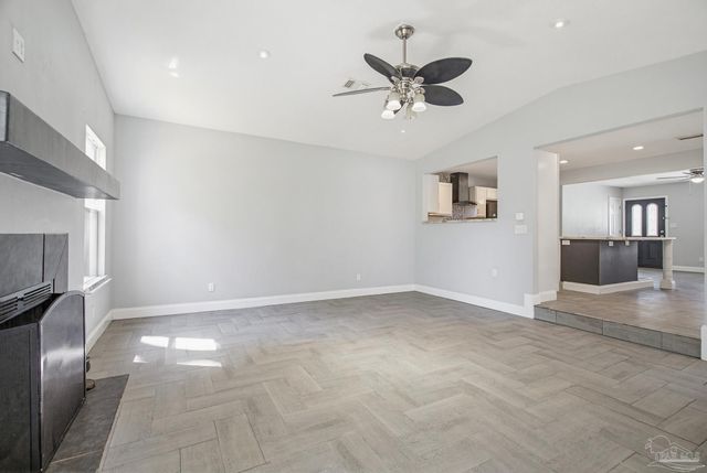 1225 Fretz St, Pensacola, FL 32534