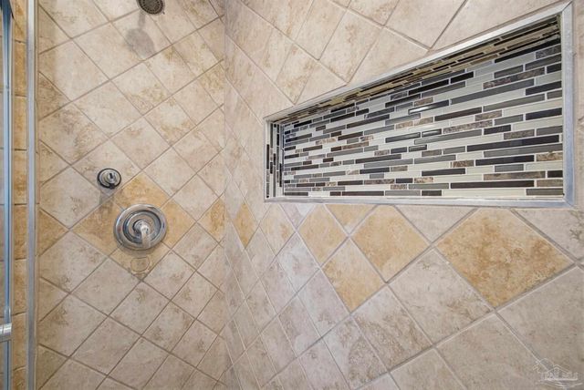 1225 Fretz St, Pensacola, FL 32534