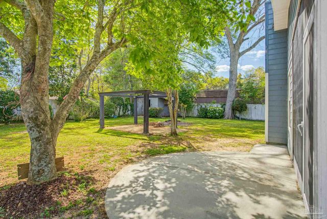 1225 Fretz St, Pensacola, FL 32534