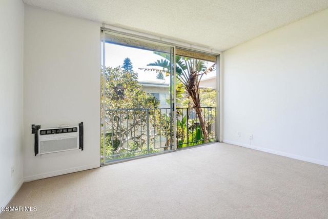 11645 Montana Avenue 318, Los Angeles, CA 90049