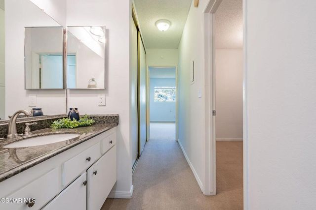 11645 Montana Avenue 318, Los Angeles, CA 90049