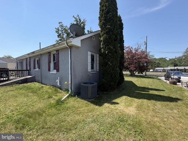 880 E ATLANTIC AVE, Sewell, NJ 08080