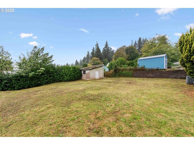 93660 MCKENNA Ln, Coos Bay, OR 97420