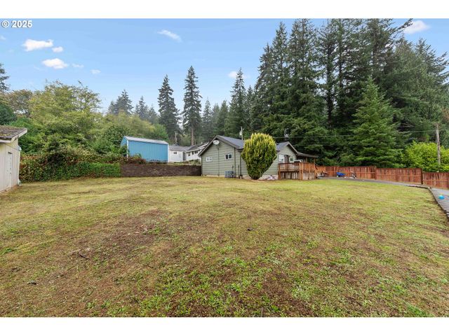 93660 MCKENNA Ln, Coos Bay, OR 97420