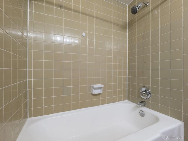 4645 Wild Indigo Street 382, Houston, TX 77027