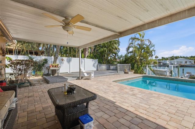 412 HERMOSITA DRIVE, St Petersburg, FL 33706