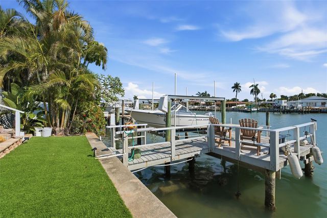 412 HERMOSITA DRIVE, St Petersburg, FL 33706
