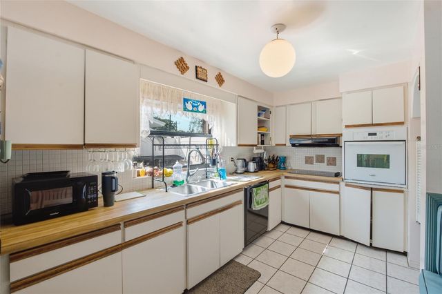 412 HERMOSITA DRIVE, St Petersburg, FL 33706