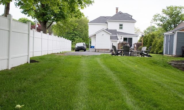 659 Liberty St, Rockland, MA 02370