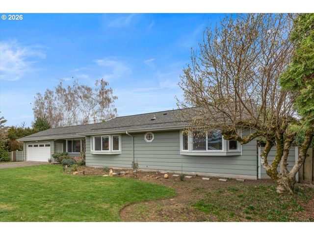 5360 Sw DOVER Ln, Portland, OR 97225