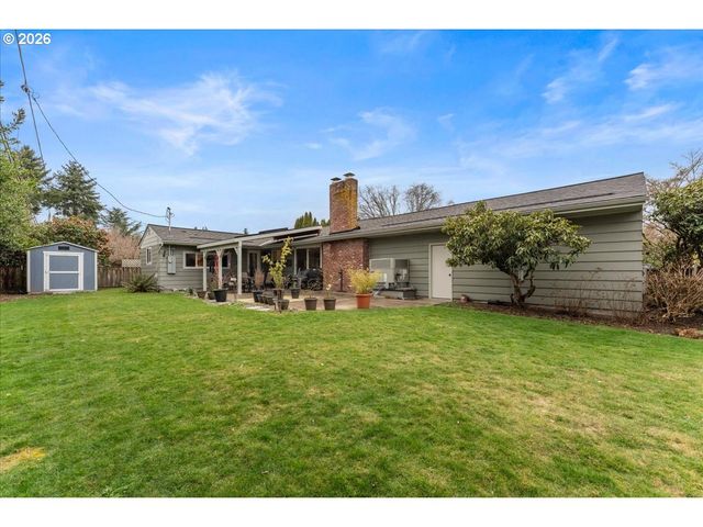 5360 Sw DOVER Ln, Portland, OR 97225