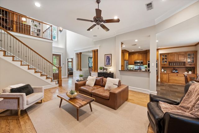2111 Castle View Road, Mansfield, TX 76063