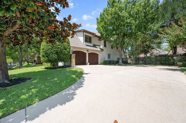 2111 Castle View Road, Mansfield, TX 76063