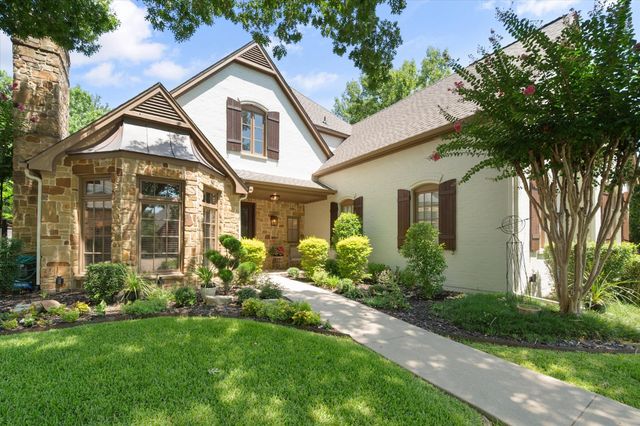 2111 Castle View Road, Mansfield, TX 76063