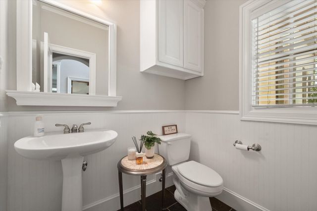 2111 Castle View Road, Mansfield, TX 76063