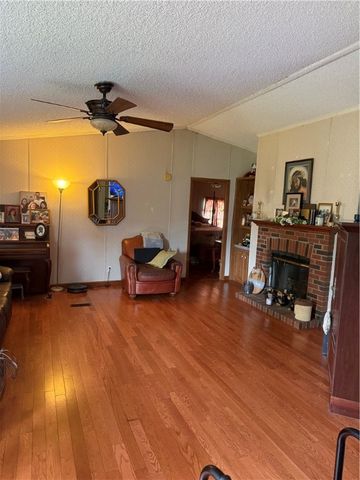 160 Sarah Drive, Brunswick, GA 31525