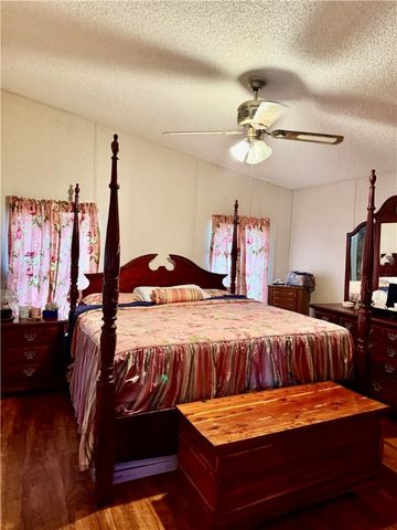 160 Sarah Drive, Brunswick, GA 31525