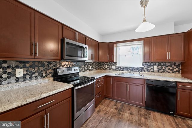 6 WICHESS WAY, Newark, DE 19702