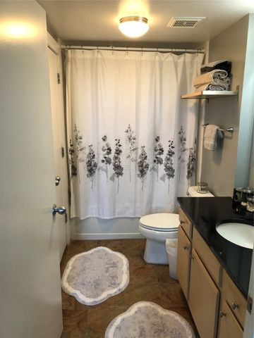 2502 Live Oak Street 203, Dallas, TX 75204