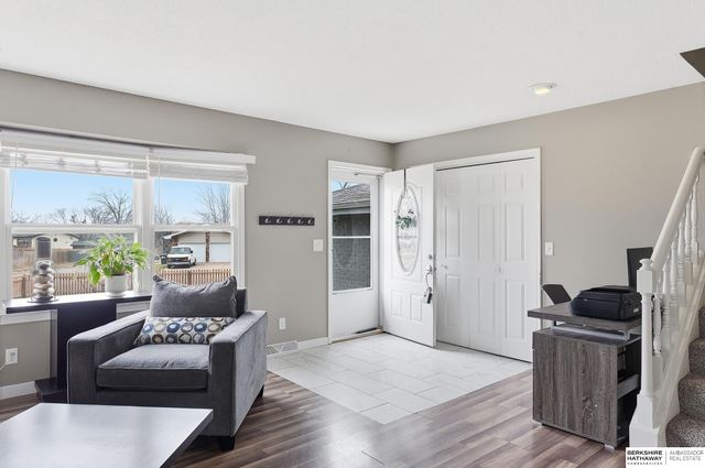 5306 S 105th Street, Omaha, NE 68127