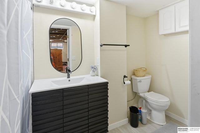 5306 S 105th Street, Omaha, NE 68127