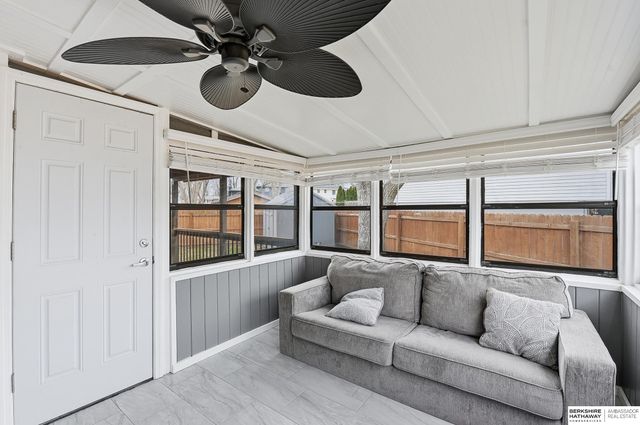 5306 S 105th Street, Omaha, NE 68127