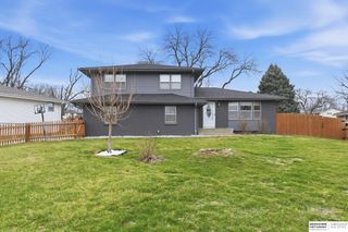 5306 S 105th Street, Omaha, NE 68127
